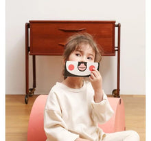 Load image into Gallery viewer, 溫柔系幼兒啟蒙互動繪本:小臉蛋 x 手指頭 x 腳趾頭