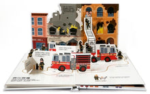 Load image into Gallery viewer, 呼叫消防隊立體遊戲書