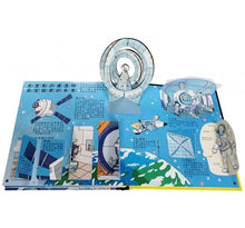 Load image into Gallery viewer, 立體遊戲書:宇宙立體遊戲書(68個天文知識+51個互動機關)