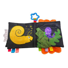Load image into Gallery viewer, 小白魚觸摸布書
