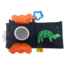 Load image into Gallery viewer, 小白魚觸摸布書
